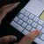 【原創教學】打字從未如此方便!為 iOS 虛擬鍵盤加入手勢操控! 【原創教學】打字從未如此方便!為 iOS 虛擬鍵盤加入手勢操控!