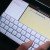 打字從未如此方便!為 iOS 虛擬鍵盤加入手勢操控! 打字從未如此方便!為 iOS 虛擬鍵盤加入手勢操控!
