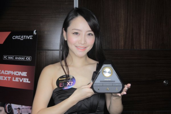 Creative Sound Blaster X7 - 02