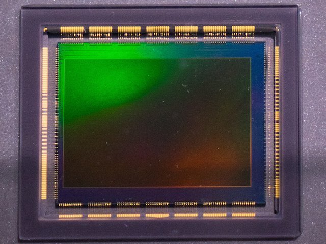 CMOS