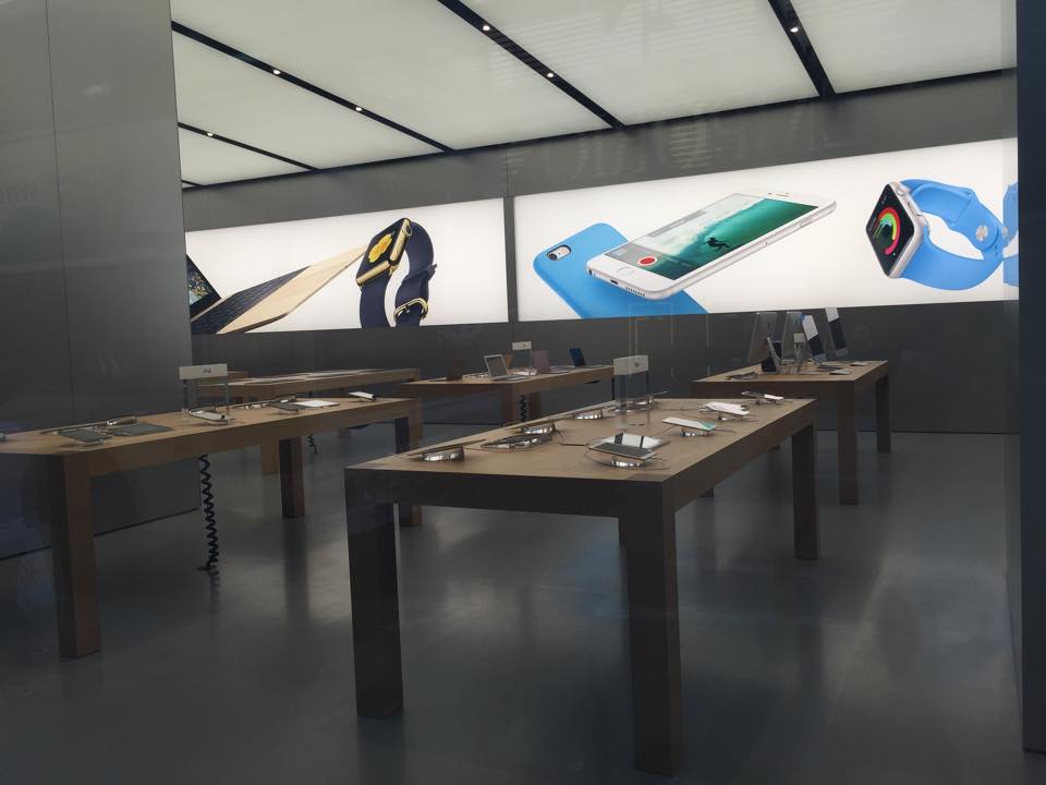 Apple Retail Store TST-5