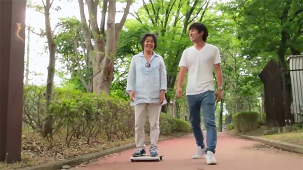 tiny-little-walkcar-from-japan_05