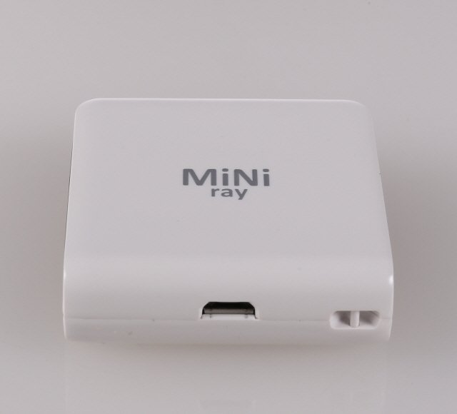 ▲Mini Ray 使用Micro-USB
