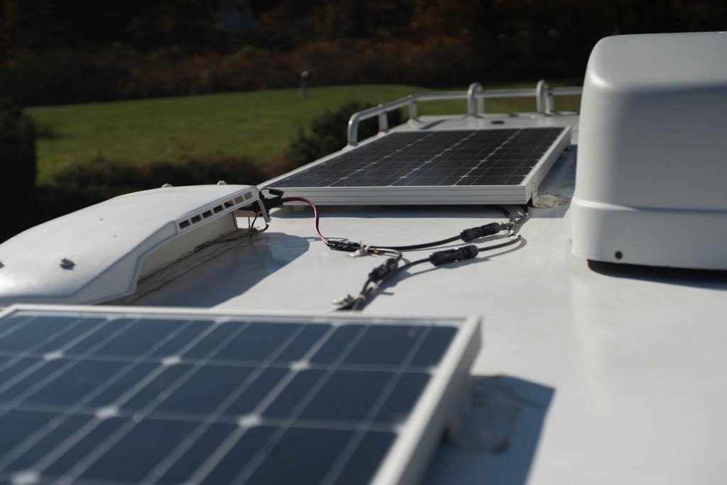 真正的游戏达人!带著 PS4 和电视机游美国