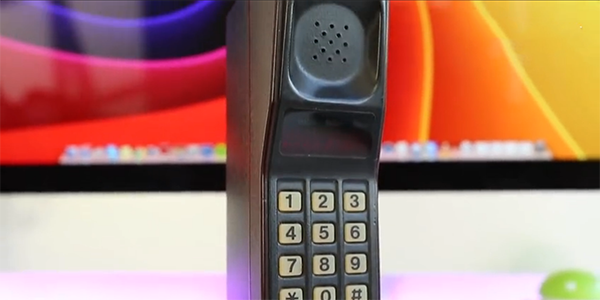 7-phones-in-history-must-be-stored_01
