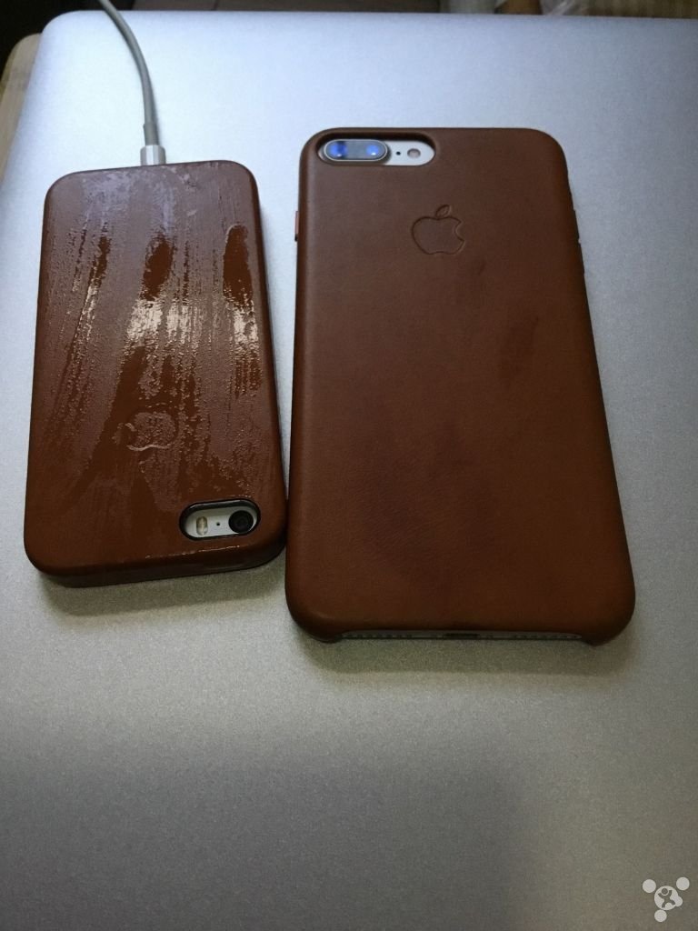 how-to-compare-real-fake-iphone-leather-case_00