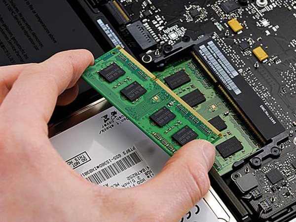 does-macbook-pro-really-need-32gb_01