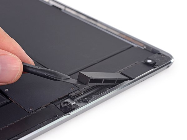 ifixit 10 5 ipad pro teardown 03