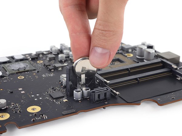 new 21 5 inch imac 2017 teardown 06