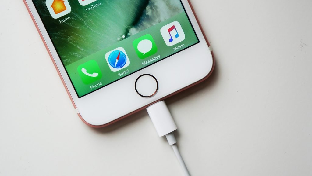 apple engineer dimiss iphone x touch id rumor 00