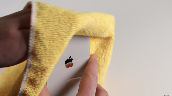 how to polish iphone x stainless steel frame 03