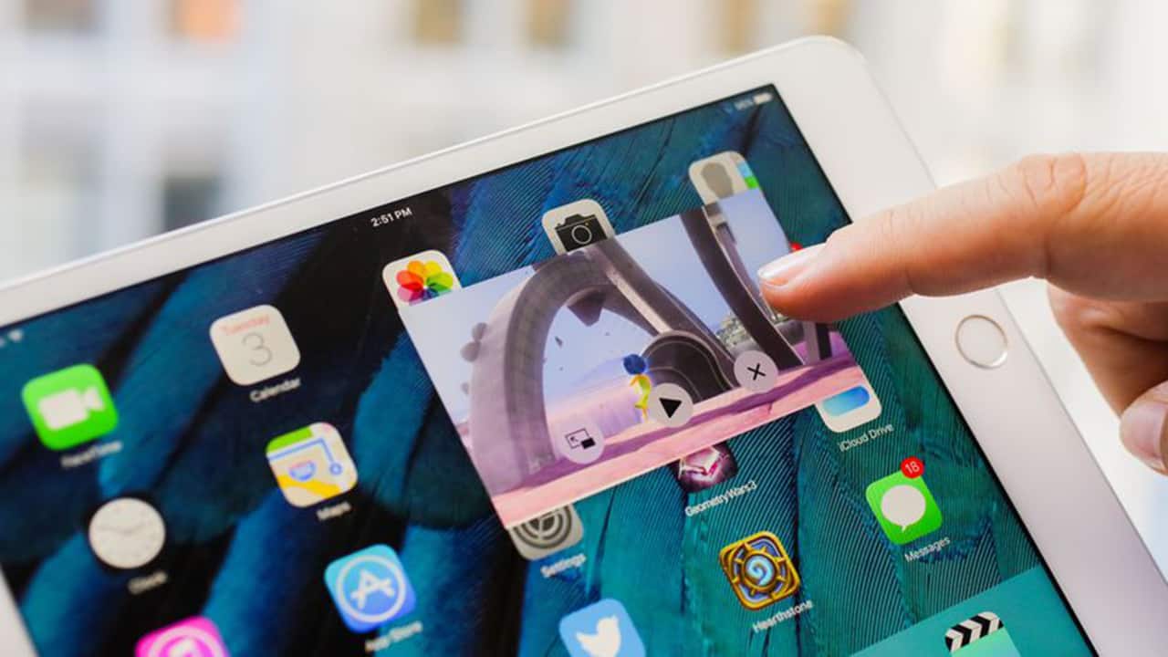 9 7 in ipad 2018 6 gen may fade out ipad mini 4 02
