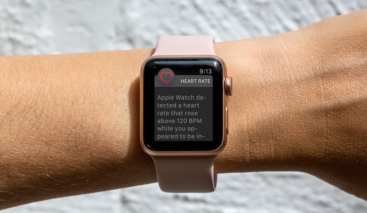 apple watch saves 76 year old hong konger 00b