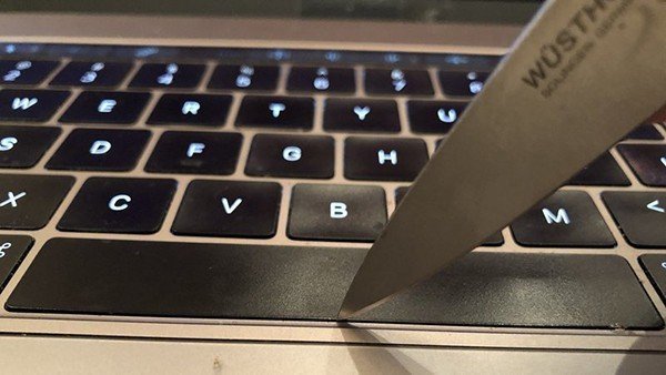 petition to replace macbook pro butterfly keyboard 03