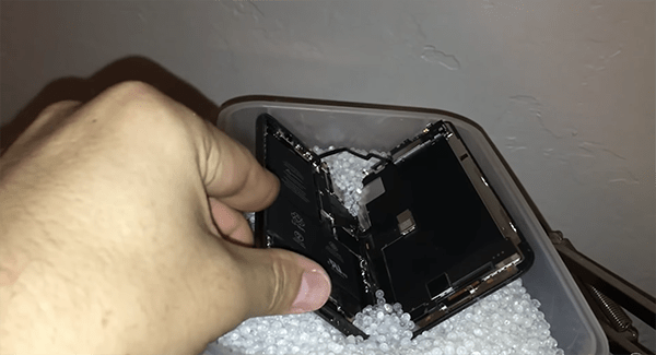 iphone x is much much waterproof 03