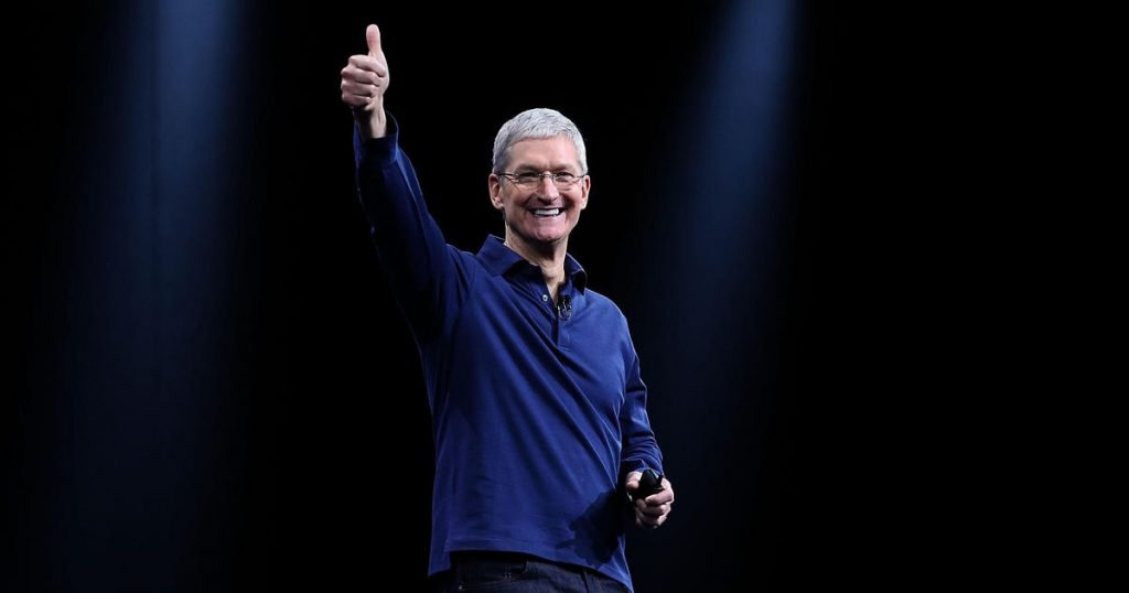 tim cook thanks steve jobs when apple hit usd1t 00