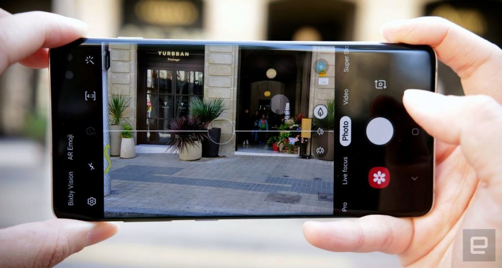 03. Samsung Reveals New 64 MP and 48 MP Camera Sensors