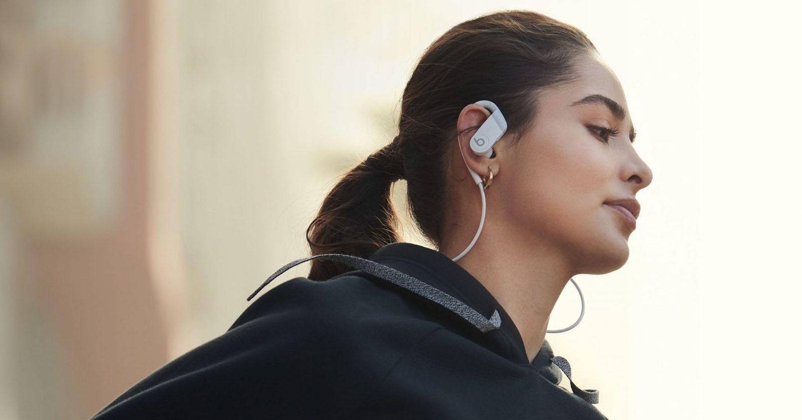 Powerbeats 1 scaled e1584361354947