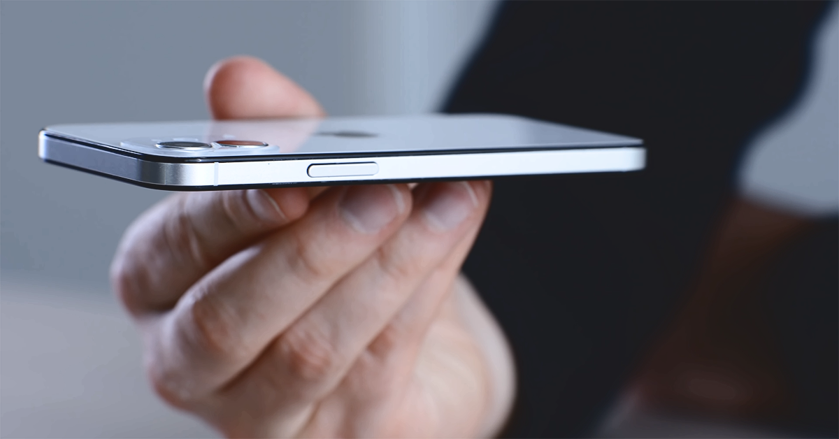iPhone 12