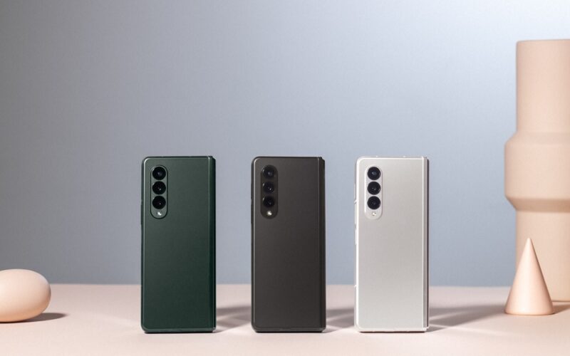 Galaxy z fold3 5g main