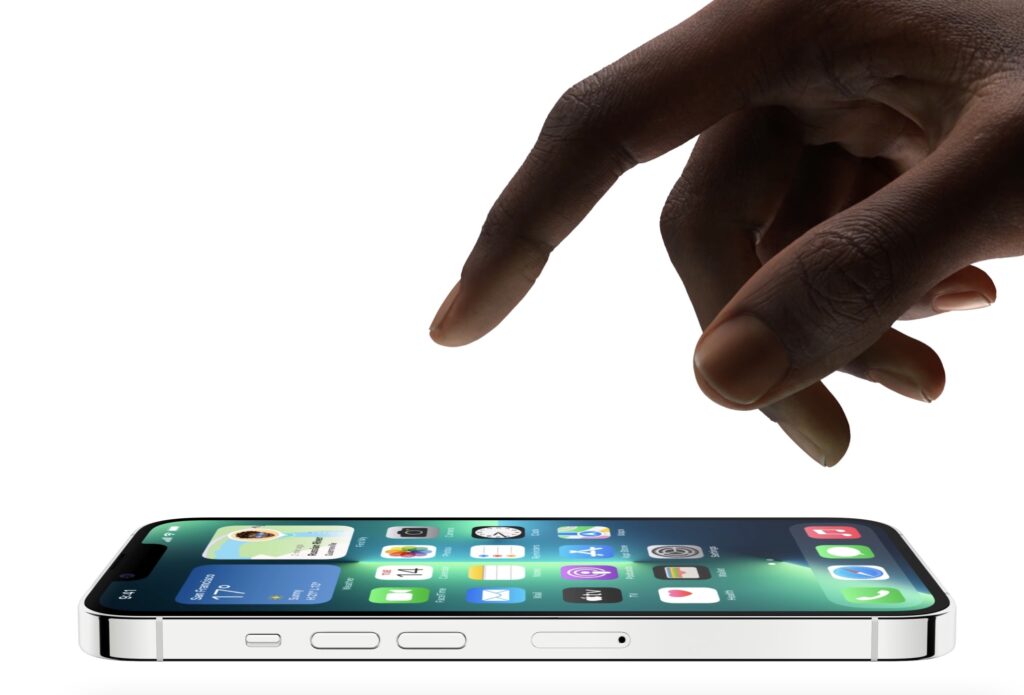 iPhone 13 ProMotion 1 1