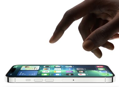 iPhone 13 ProMotion 1 1
