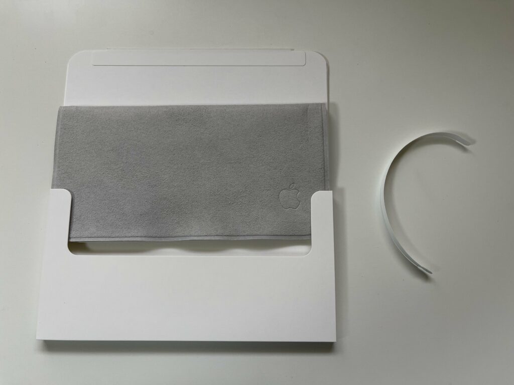 ApplePolishingCloth00003