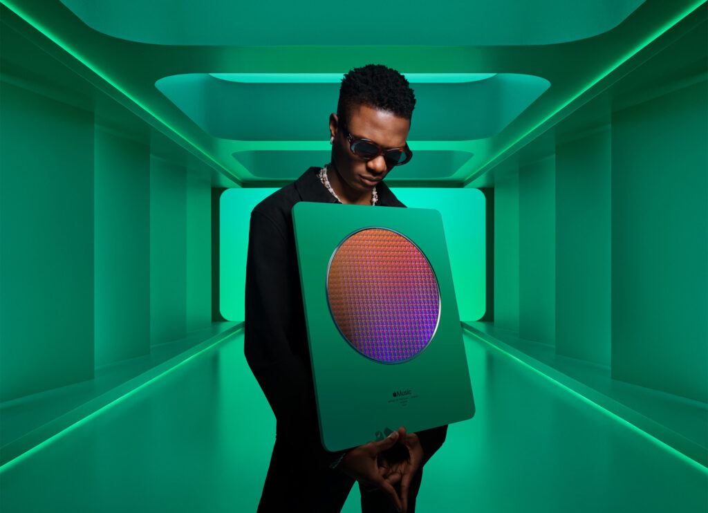 apple music awards wizkid 11302021 big.jpg.large 2x