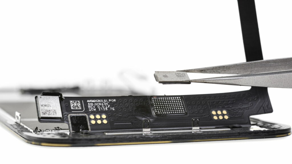 iphone13 faceidchip01