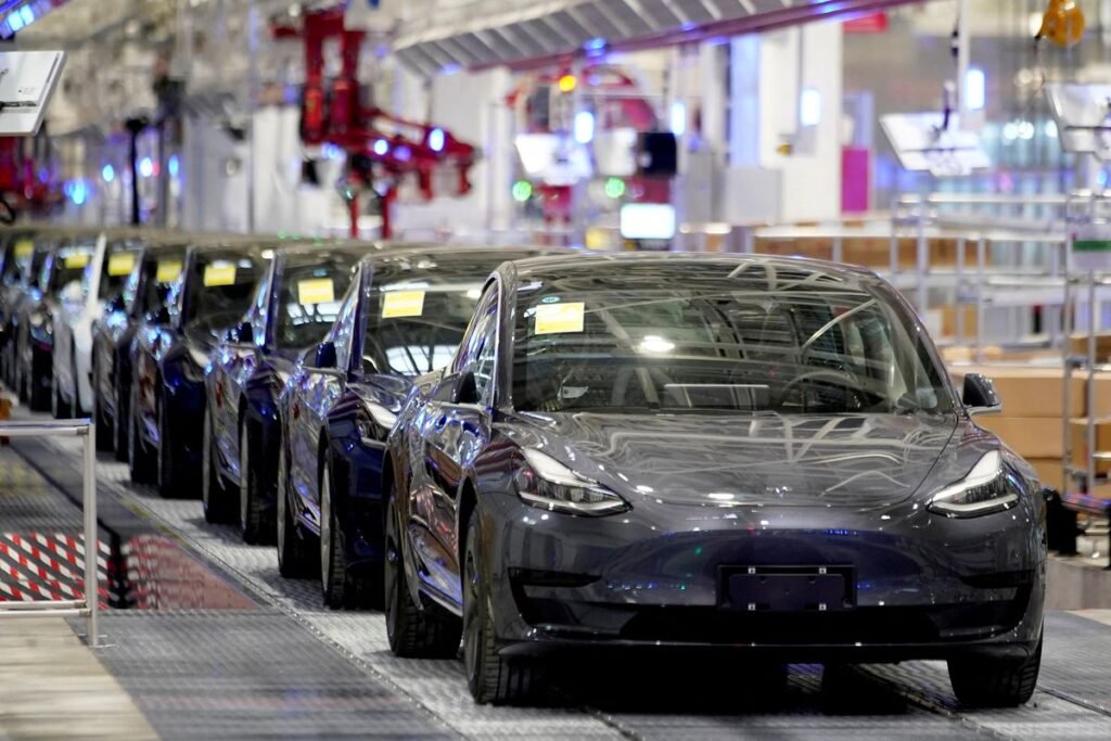 tesla 01