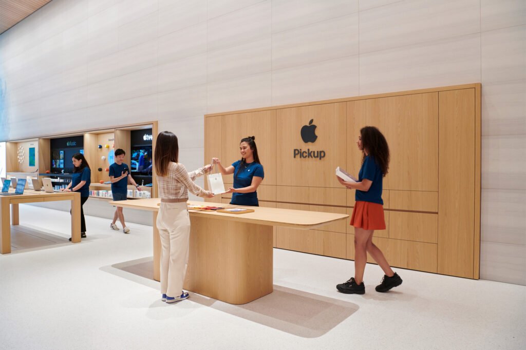 Brompton apple store 05
