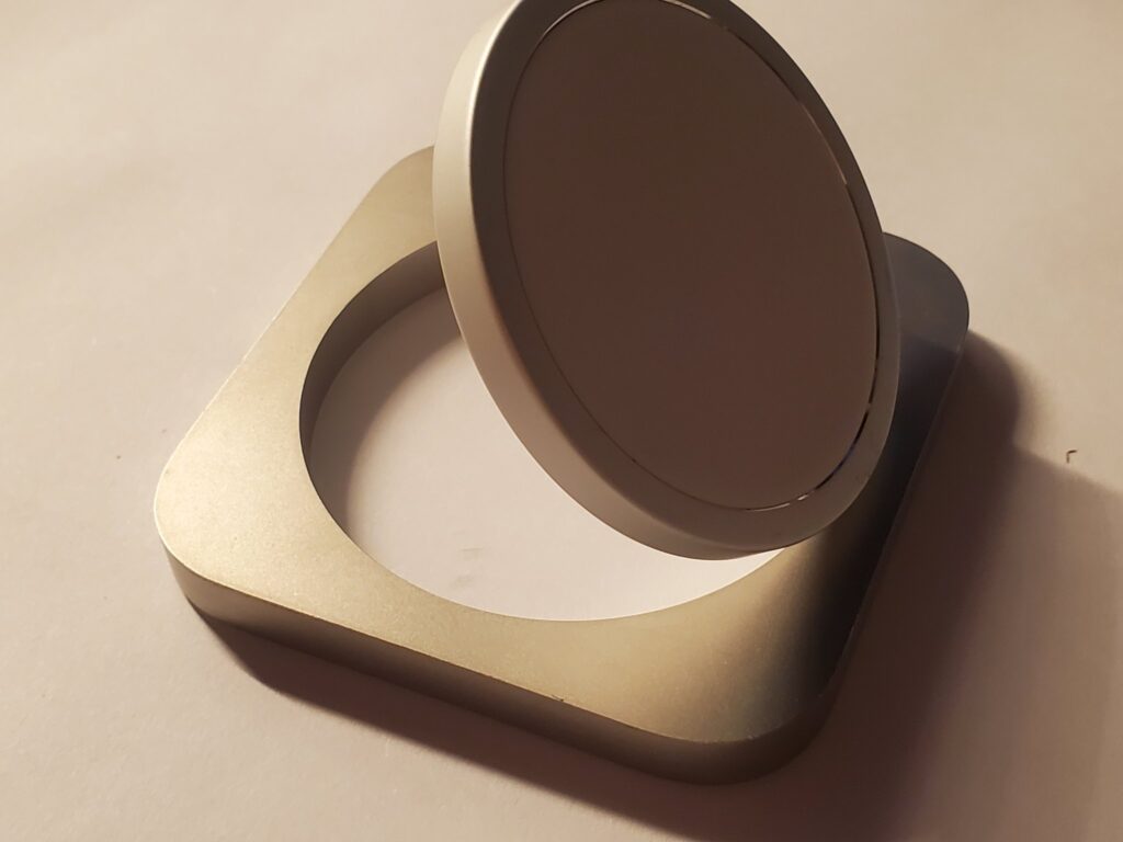 apple magic charger2