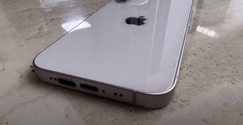 USB-C 及 Lightning 集於一身