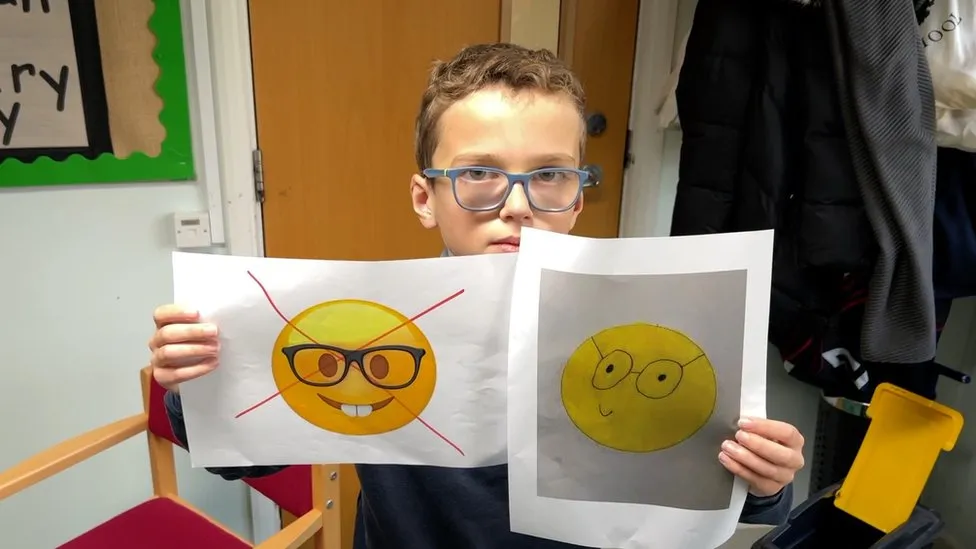 glasses emoji.jpg