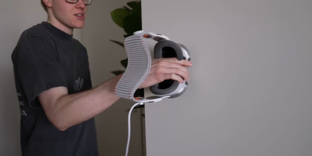 Apple Vision Pro DURABILITY Test Worth 3500 2 3 screenshot
