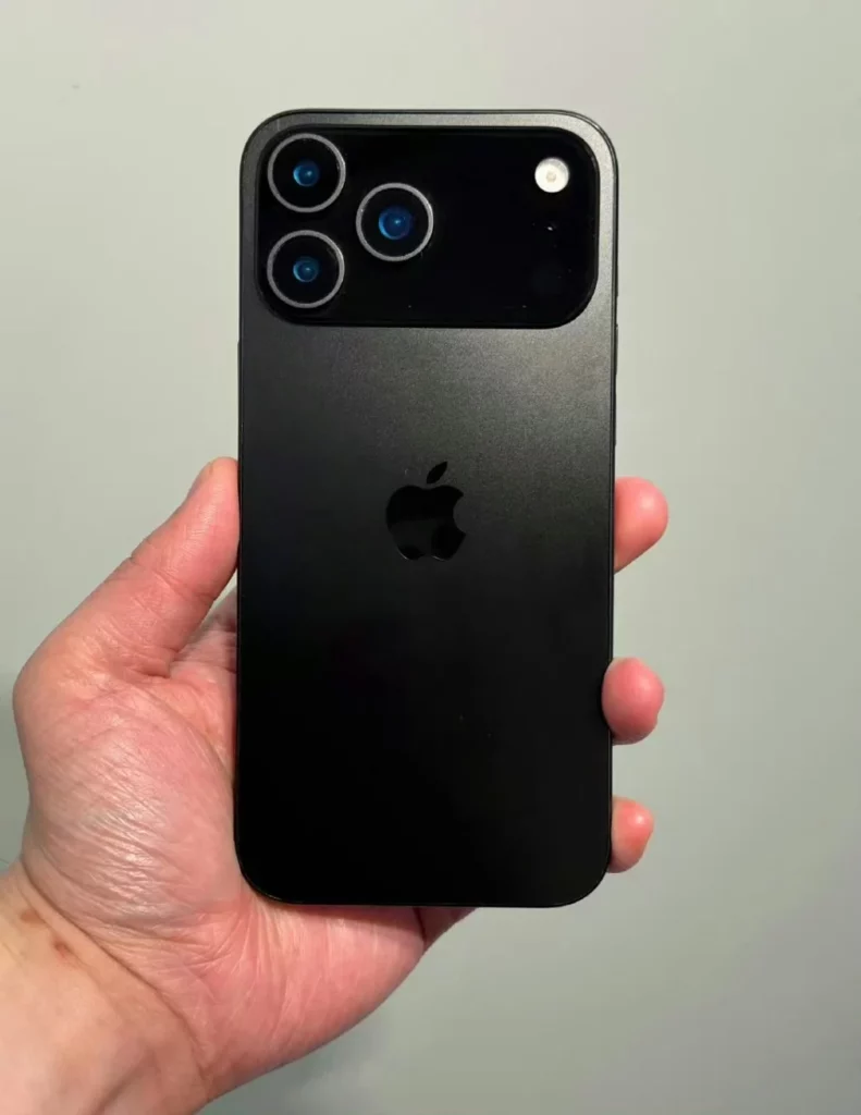 iphone17pro dummy