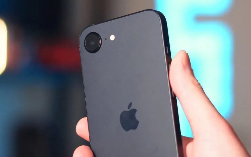 Memory Prices Are Bad News For Android Brands But May Actually Help Apple