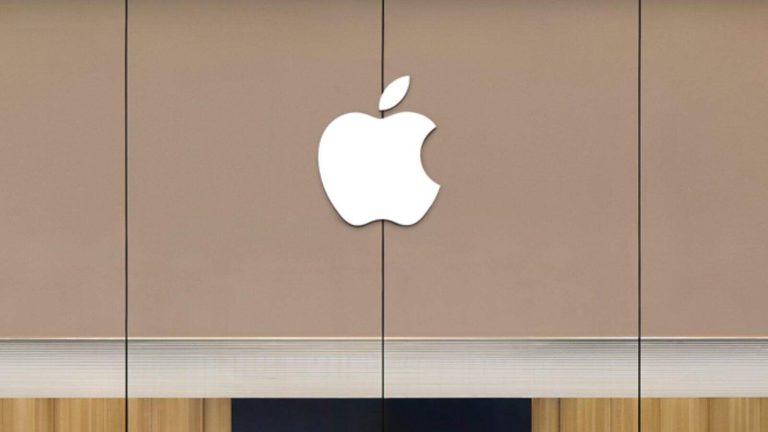 Apple Store Front
