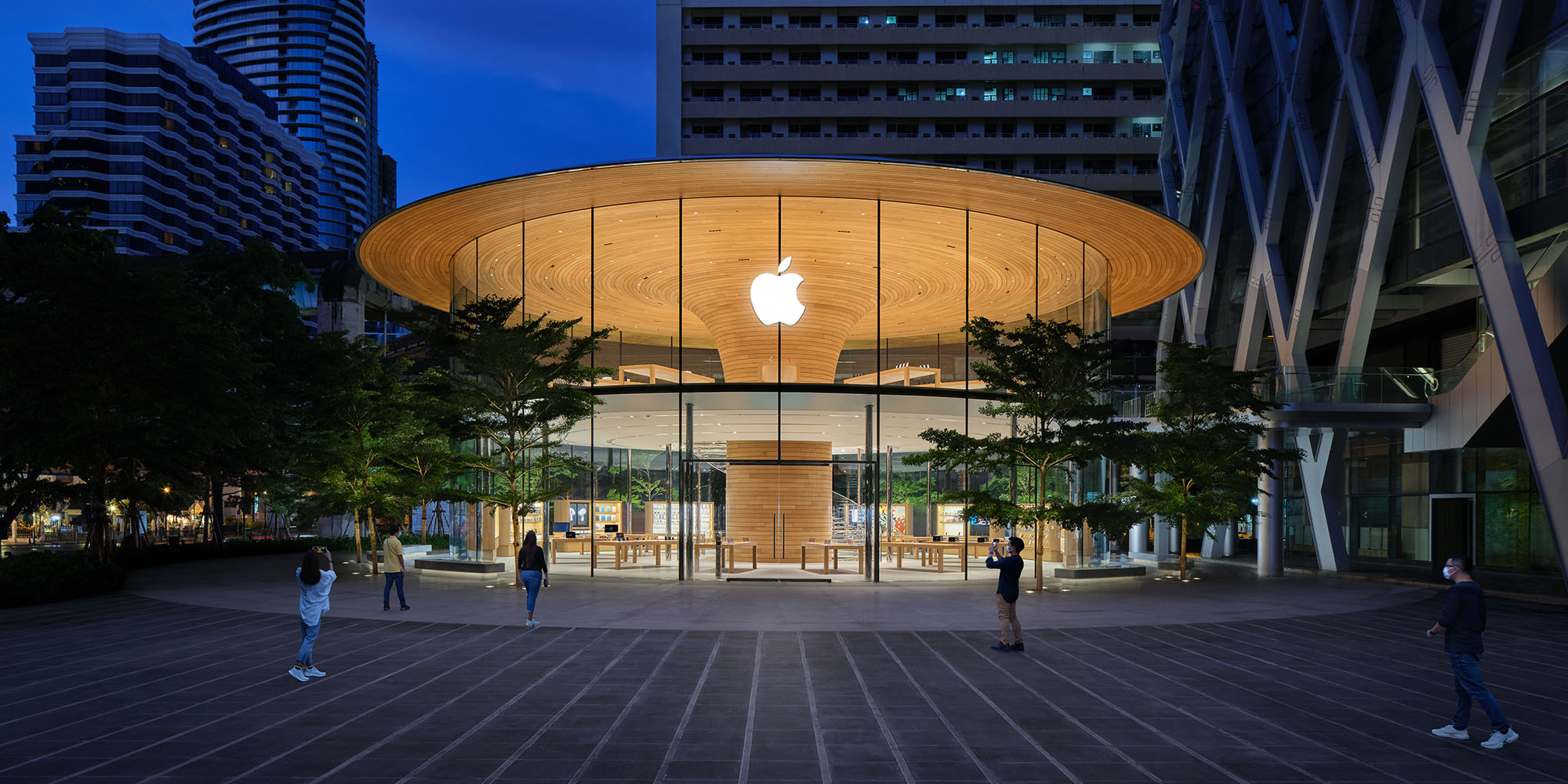 iPhone Ultra 摺疊機料 9 月推出　初期供應極有限