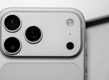 iPhone 17 Pro Silver Camera Plateau