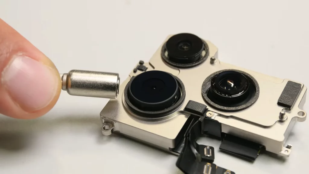 iPhone 18 Pro Teardown Whats Inside Apples New Camera 7 52 screenshot
