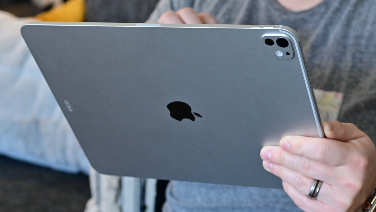 iPadOS 27 簡報時切換 App 即外洩畫面　教師反映課堂筆記被學生看見