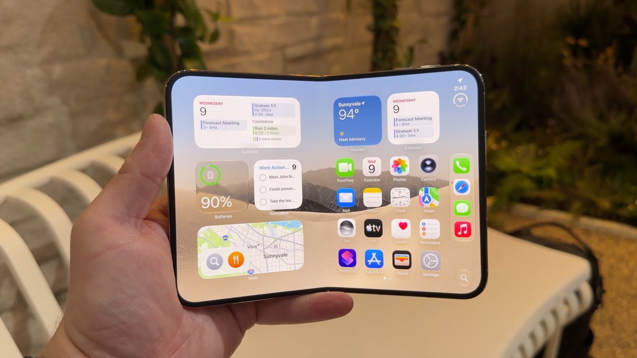 iPhone Duo 首次開機以名字問候機主　美國 Apple Store 限定